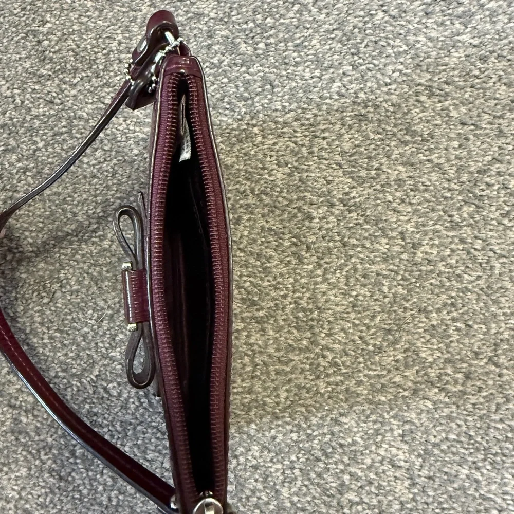 Coach Burgundy Leather Bow Accent Wristlet Bag Zip Closure Silver Hardware Women - Picture 3 of 4